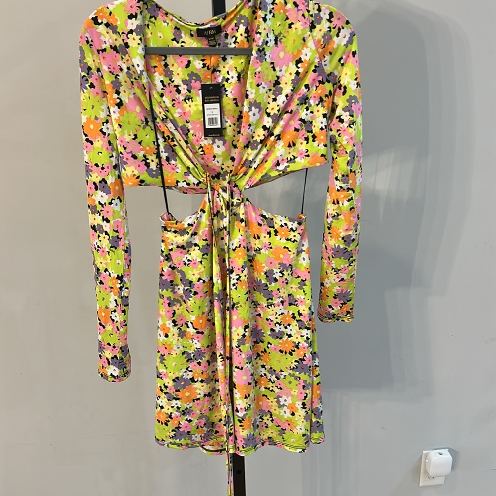 NWT AFRM floral cut out dress size medium - Picture 2 of 6